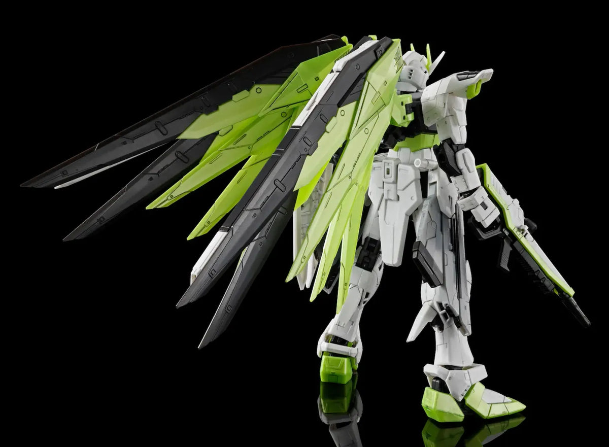 Mobile Suit Gundam SEED x APEX LEGENDS - Freedom Gundam (Crypto Ver.) Real Grade 1:144 Scale Model Kit