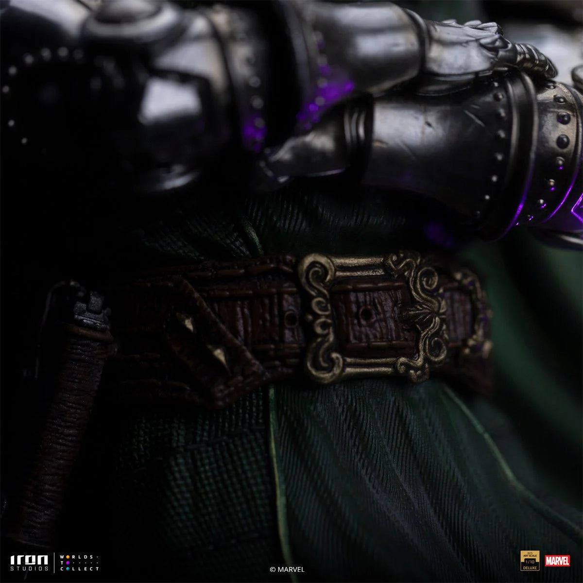 Doctor Doom - Infinity Gauntlet Battle Diorama Series 1:10 Deluxe Art Scale Limited Edition Statue