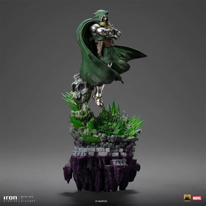 Doctor Doom - Infinity Gauntlet Battle Diorama Series 1:10 Deluxe Art Scale Limited Edition Statue