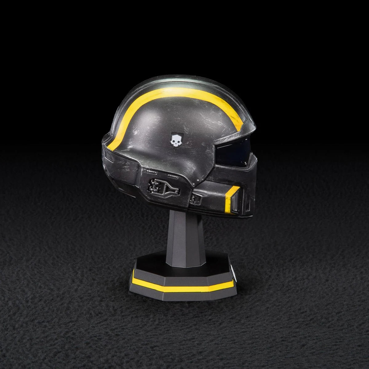 Helldivers 2 B-01 Tactical Helmet 1:4 Scale Prop Replica